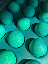 Load image into Gallery viewer, ISLAND GLOW - SPRING CRYSTAL INFUSED BATH BOMB