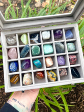 Load image into Gallery viewer, Display Box Crystal Set