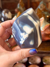 Load image into Gallery viewer, Orca Agate Flame
