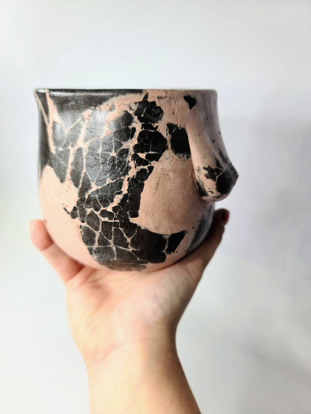 Concrete Lady Boob Pot Drain hole | Breast | Airplant Nipple: Black and pink crackle / No drain hole