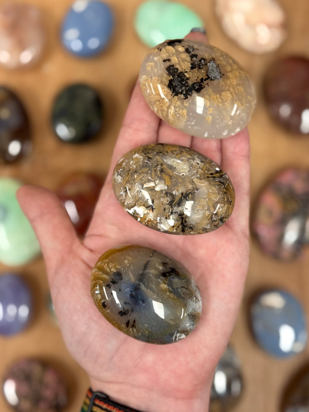 ONE Dendritic Agate Palm Stone