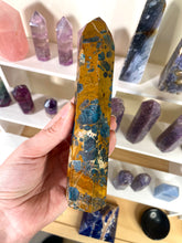 Load image into Gallery viewer, Apatite in Dendritic Agate Tower
