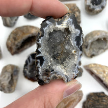 Load image into Gallery viewer, Ocos Geode
